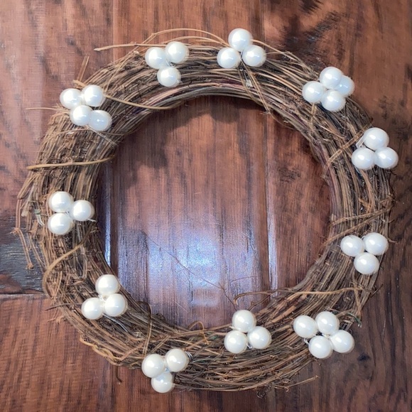 10” round brown twiggy wreath with pearl white berry ball ornaments small decor - Picture 6 of 6